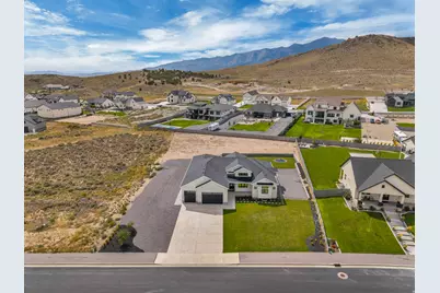9749 N Hibiscus Ln, Eagle Mountain, UT 84005 - Photo 55