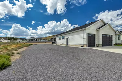 9749 N Hibiscus Ln, Eagle Mountain, UT 84005 - Photo 45