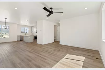 5243 N Greenfield Way #319, Eagle Mountain, UT 84005 - Photo 11