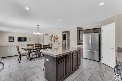 2066 W 2280 S, Woods Cross, UT 84087 - Photo 13