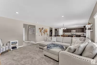 2066 W 2280 S, Woods Cross, UT 84087 - Photo 3