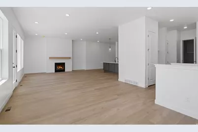 1232 E Amaryllis Way, Layton, UT 84040 - Photo 9
