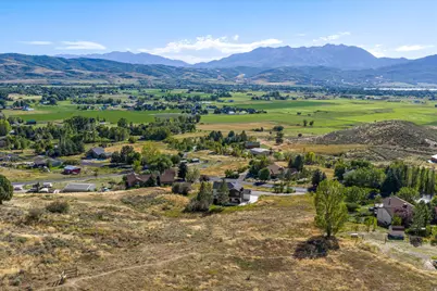 768 N Maple St, Huntsville, UT 84317 - Photo 45