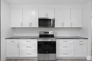 2936 E La Joya Dr S, Holladay, UT 84124 - Photo 13