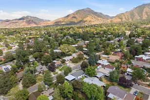 2936 E La Joya Dr S, Holladay, UT 84124 - Photo 51