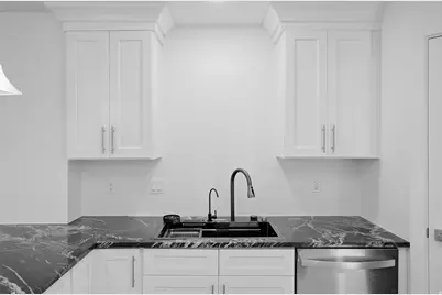 2936 E La Joya Dr S, Holladay, UT 84124 - Photo 19