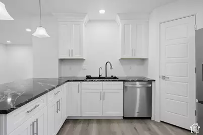 2936 E La Joya Dr S, Holladay, UT 84124 - Photo 13
