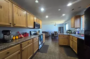 876 W 210 S, Spanish Fork, UT 84660 - Photo 5