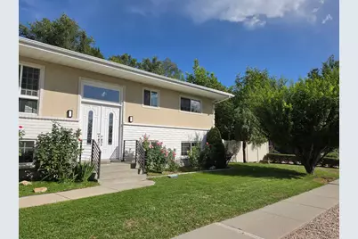 6123 S Rodeo Ln, Murray, UT 84121 - Photo 5