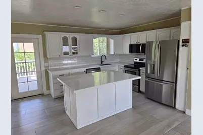 6123 S Rodeo Ln, Murray, UT 84121 - Photo 7