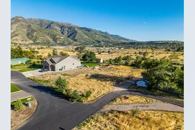 6794 S 2125 E #7, Uintah, UT 84405 - Photo 1