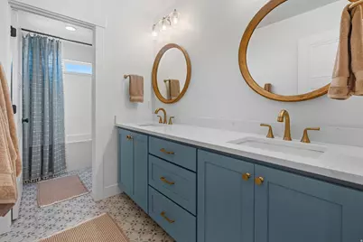 686 W Eaglecrest Cir, Elk Ridge, UT 84651 - Photo 33