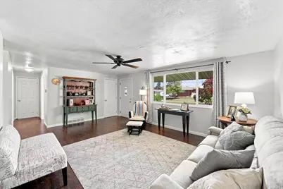 769 W 925 S, Woods Cross, UT 84087 - Photo 3