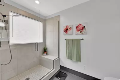 2578 W 1890 N, Clinton, UT 84015 - Photo 17