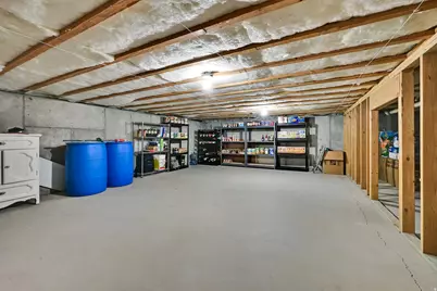 2578 W 1890 N, Clinton, UT 84015 - Photo 23