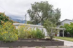 10381 S Zinnia Way, White City, UT 84094 - Photo 3