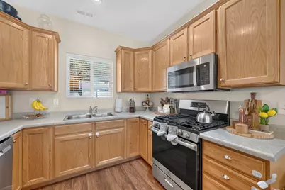 5254 W Cool Water Way S, West Jordan, UT 84081 - Photo 9