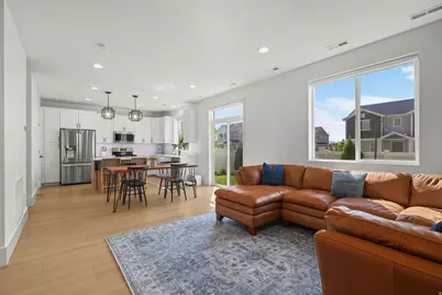 2063 W 3360 S, Syracuse, UT 84075 - Photo 5