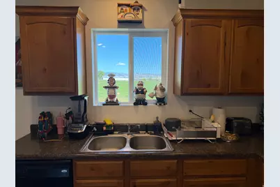 649 E 2680 S, Vernal, UT 84078 - Photo 9