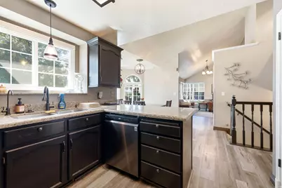 1114 W Mustang Cir, West Jordan, UT 84088 - Photo 13