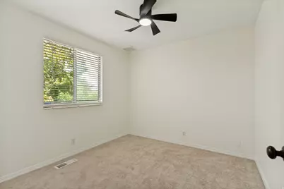 8138 S Angel St, Sandy, UT 84070 - Photo 7