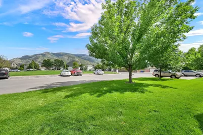 7477 S Sandalwood Dr, South Weber, UT 84405 - Photo 7