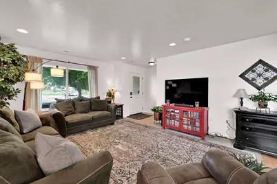 7477 S Sandalwood Dr, South Weber, UT 84405 - Photo 9