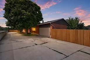 2358 E Gregson Ave, Salt Lake City, UT 84109 - Photo 3