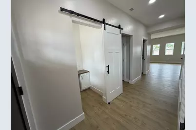 340 W Orange Ave N, Castle Dale, UT 84513 - Photo 9