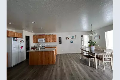 388 S Redrock Dr, Santaquin, UT 84655 - Photo 17