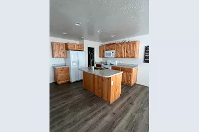 388 S Redrock Dr, Santaquin, UT 84655 - Photo 11