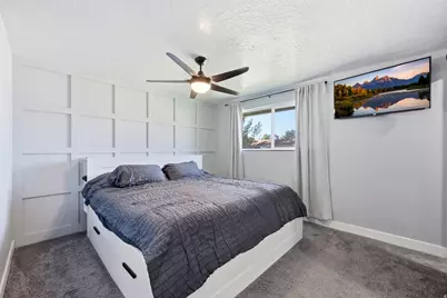 1220 E Violet Dr, Sandy, UT 84094 - Photo 9