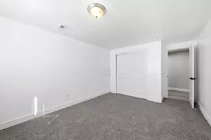 1220 E Violet Dr, Sandy, UT 84094 - Photo 13