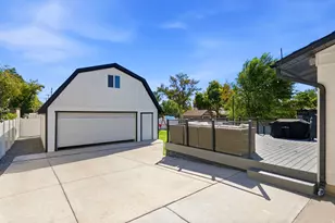 1220 E Violet Dr, Sandy, UT 84094 - Photo 15