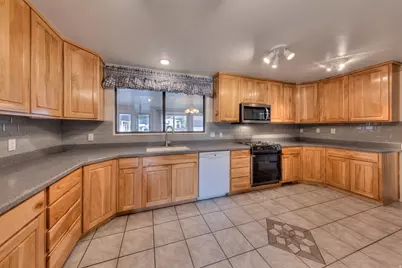 2720 Bench Rd E, Moab, UT 84532 - Photo 17