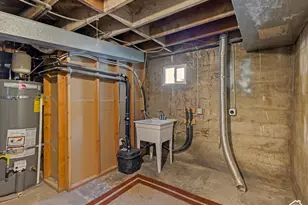 7690 S 1530 W, West Jordan, UT 84084 - Photo 17