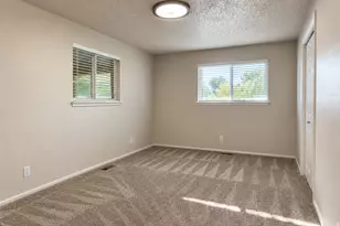 85 S 400 E, Lehi, UT 84043 - Photo 7