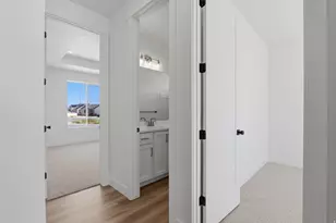 2403 E Sunflower Dr, Eagle Mountain, UT 84005 - Photo 17