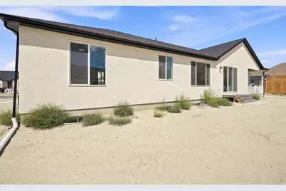 2266 E Morning Glory Way #437, Eagle Mountain, UT 84005 - Photo 35