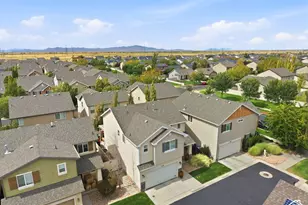 1056 W Stonehaven Dr, North Salt Lake, UT 84054 - Photo 33