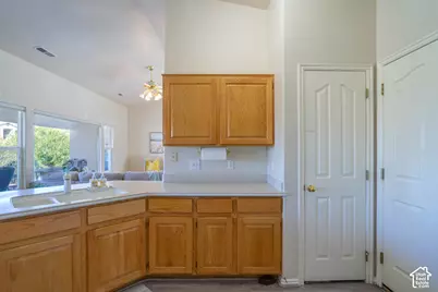 1610 W 100 N #1, Saint George, UT 84770 - Photo 25