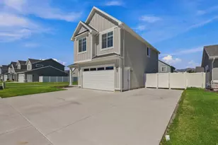355 W 3085 S, Nibley, UT 84321 - Photo 3