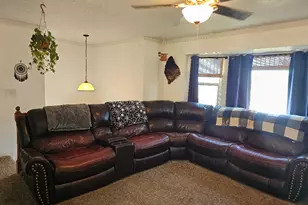 4689 W Hillside Dr, Vernal, UT 84078 - Photo 5