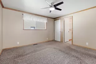 967 E Tritoma Ave, White City, UT 84094 - Photo 17