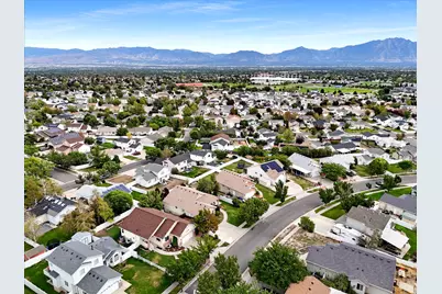 5476 W Ridge Flower Way, Kearns, UT 84118 - Photo 41