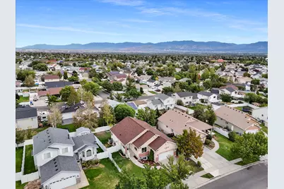 5476 W Ridge Flower Way, Kearns, UT 84118 - Photo 37