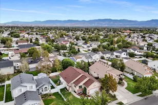 5476 W Ridge Flower Way, Kearns, UT 84118 - Photo 37