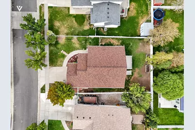 5476 W Ridge Flower Way, Kearns, UT 84118 - Photo 31