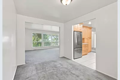 8705 S Kings Hill Dr, Cottonwood Heights, UT 84121 - Photo 17