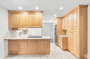 8705 S Kings Hill Dr, Cottonwood Heights, UT 84121 - Photo 15